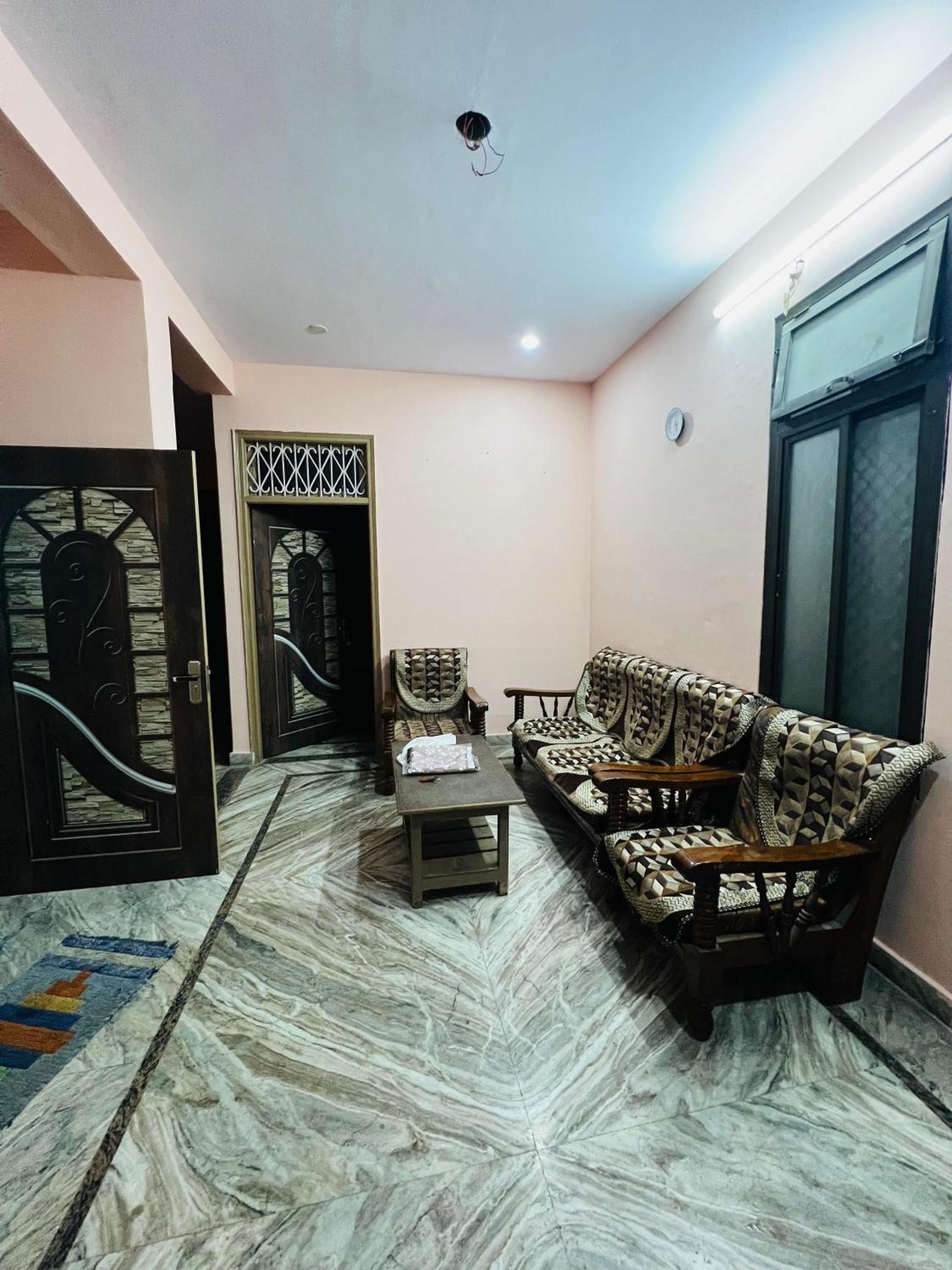 Annapurna Homestays Varanasi Esterno foto