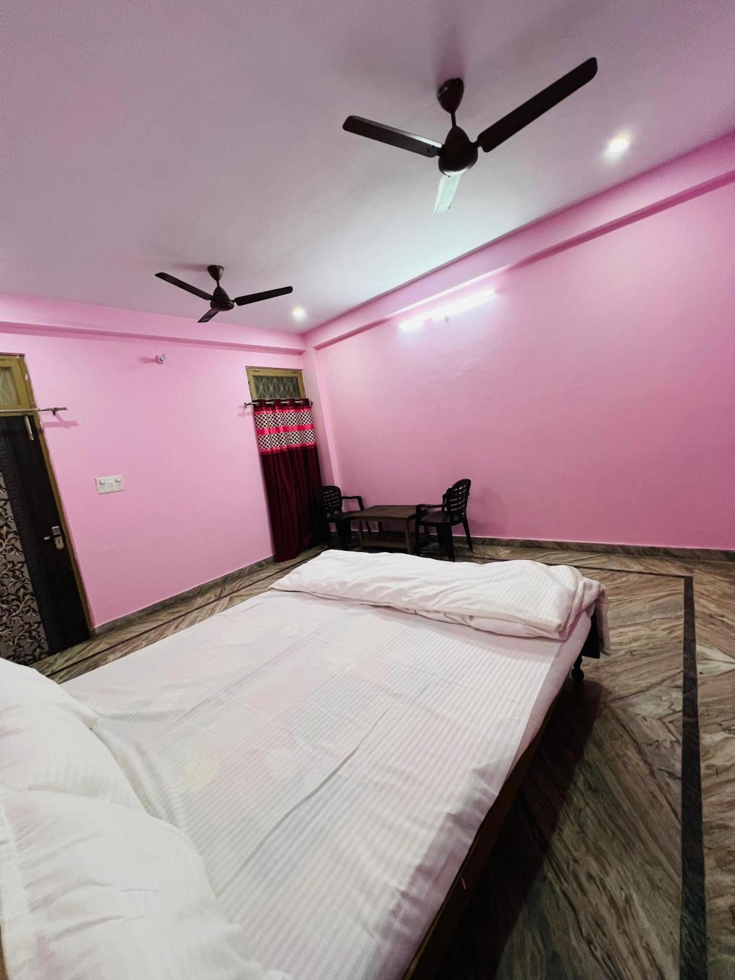 Annapurna Homestays Varanasi Esterno foto