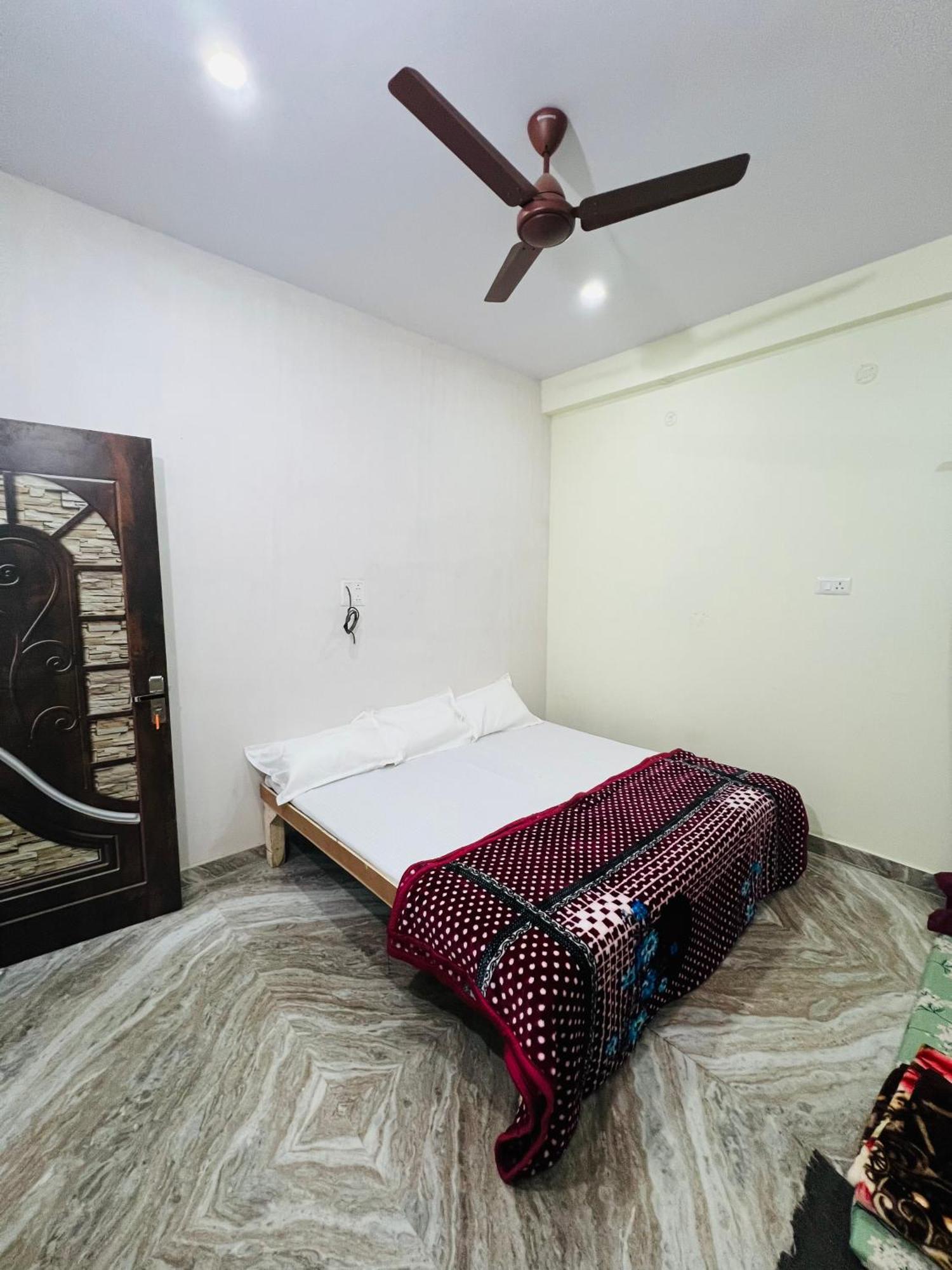 Annapurna Homestays Varanasi Esterno foto