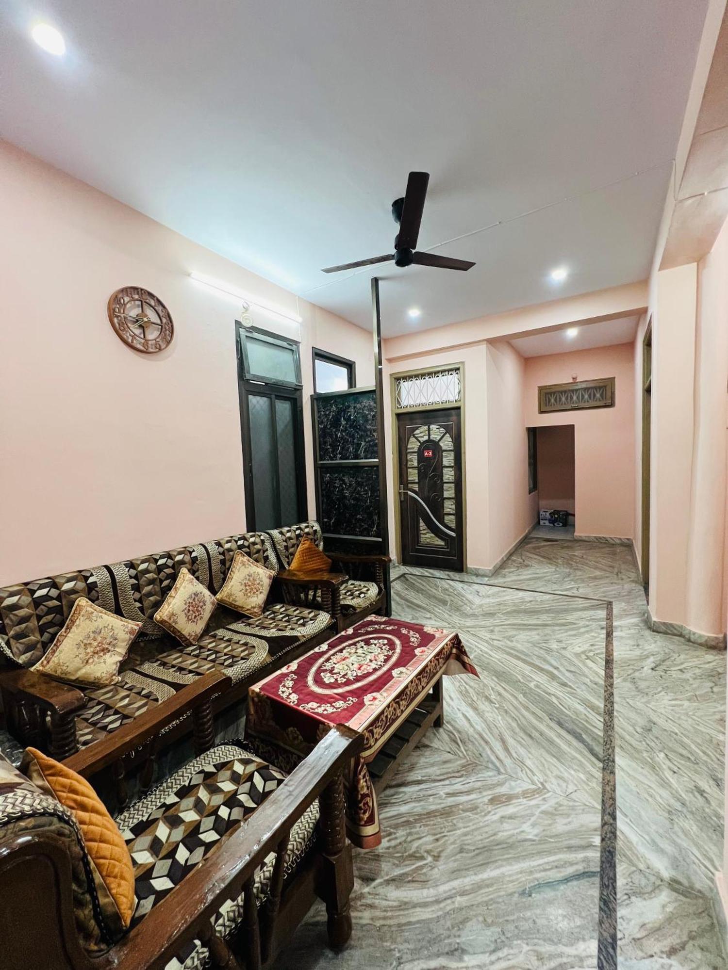 Annapurna Homestays Varanasi Esterno foto